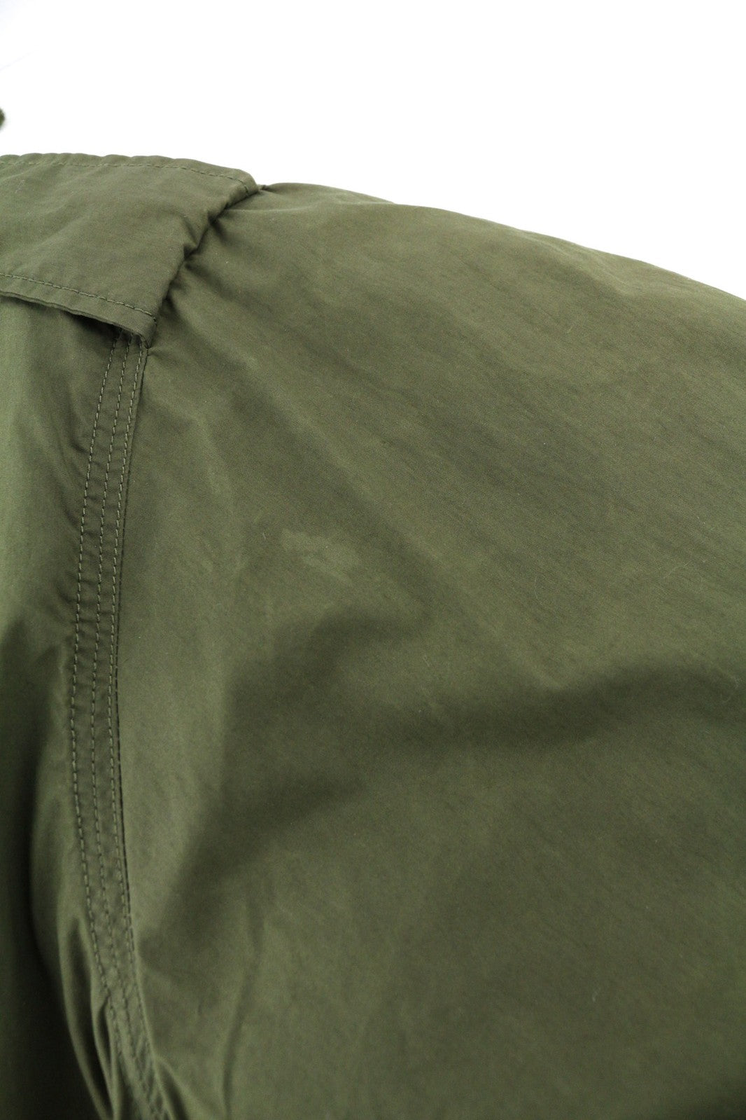 DIESEL W-Terry moteriška striukė S, žalia, parka su užtrauktuku ir gobtuvu, šerpų pamušalu. RMK 395 € 