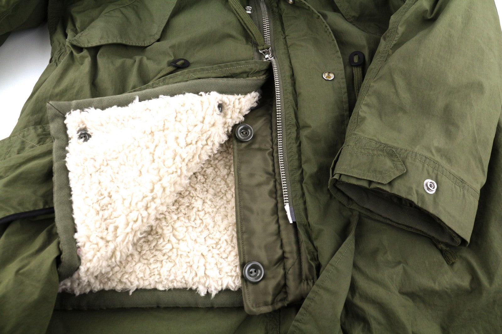 DIESEL W-Terry moteriška striukė S, žalia, parka su užtrauktuku ir gobtuvu, šerpų pamušalu. RMK 395 € 