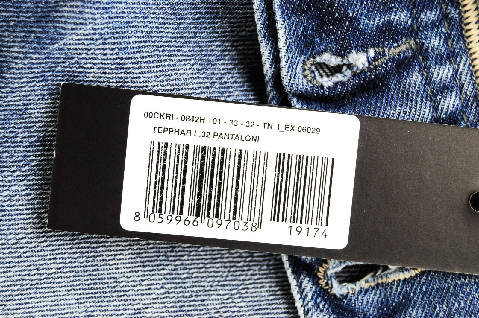 DIESEL Tepphar 0842H vyriški džinsai W33/L32 Slim Carrot Fit šviesiai mėlyni, tamprūs 