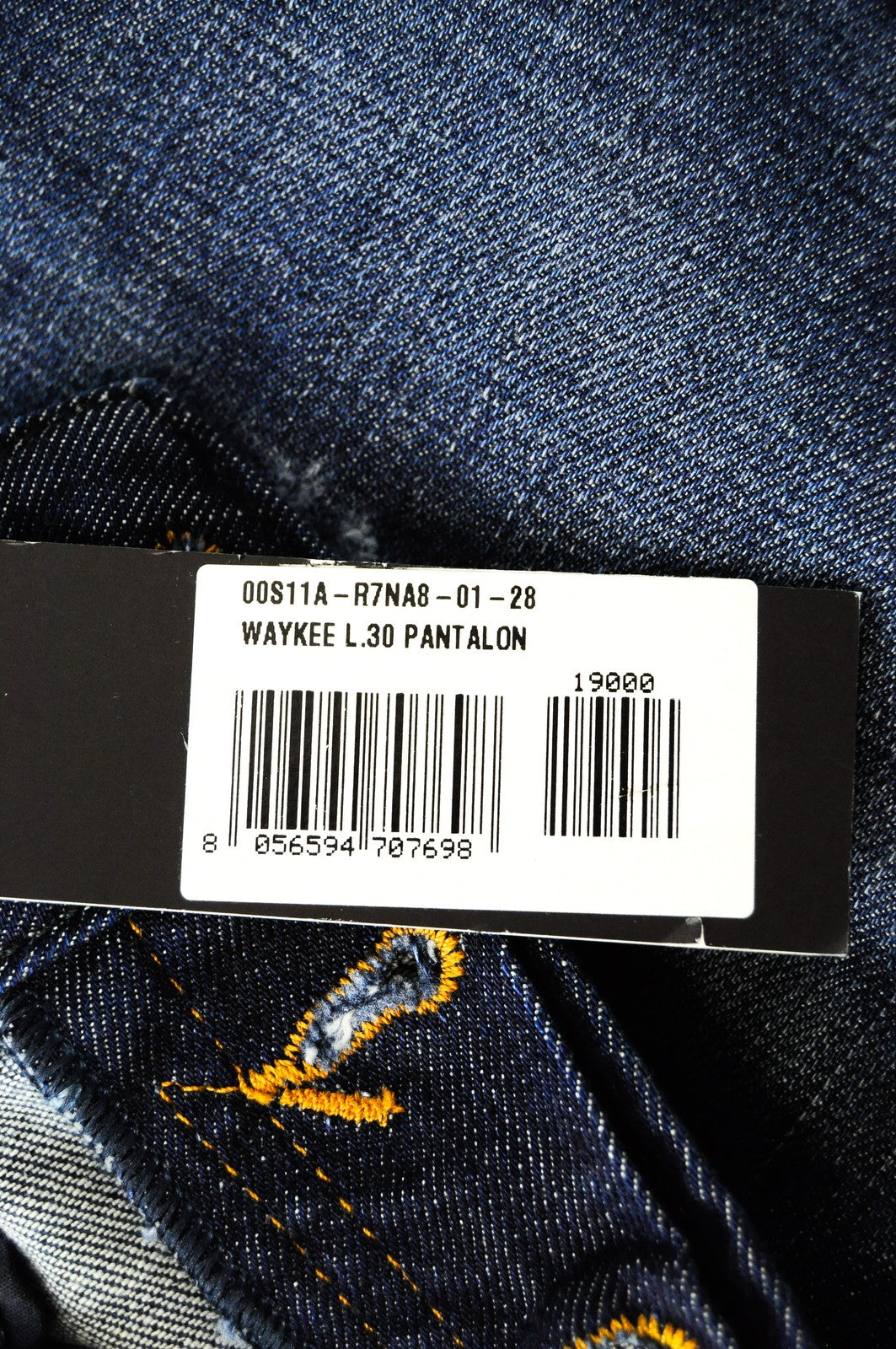 DIESEL Waykee R7NA8 vyriški džinsai W28/L30, skalbtos tamsiai mėlynos medvilnės, tiesios klešnės 