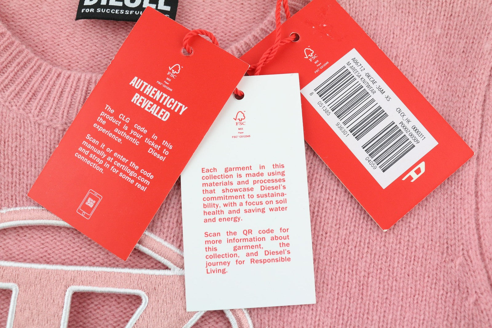 DIESEL M-Areesa moteriškas megztinis XS dydžio, vilnonis, kašmyro megztinis su iškirpte, rekomenduojama mažmeninė kaina – 300 € 