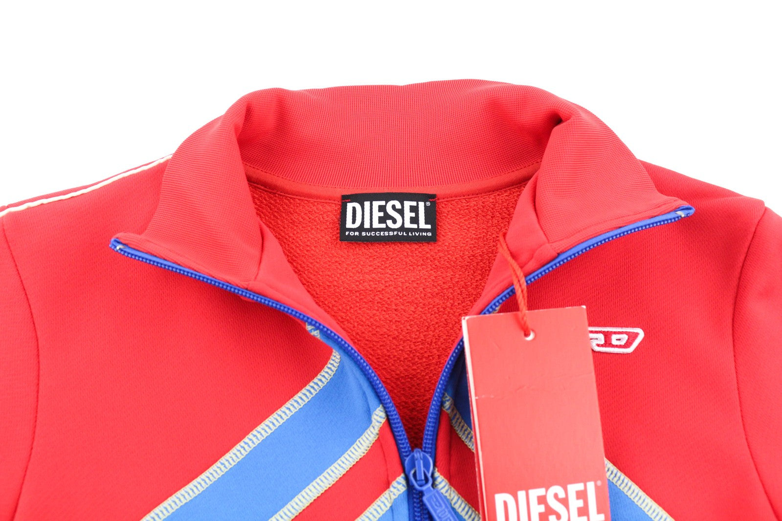 DIESEL F-Macs moteriškas džemperis XS dydžio, su užtrauktuku ir aukštomis kišenėmis ant kaklo. Rekomenduojama kaina – 195 €. 