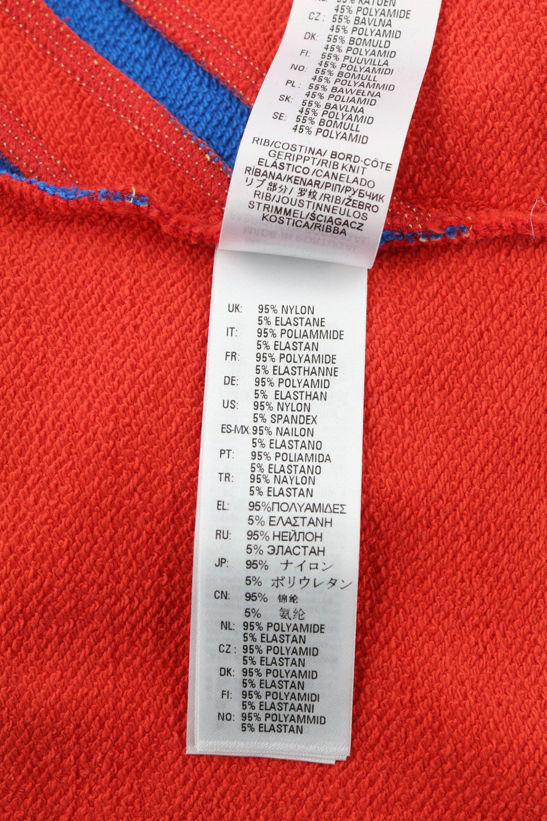 DIESEL F-Macs moteriškas džemperis XS dydžio, su užtrauktuku ir aukštomis kišenėmis ant kaklo. Rekomenduojama kaina – 195 €. 