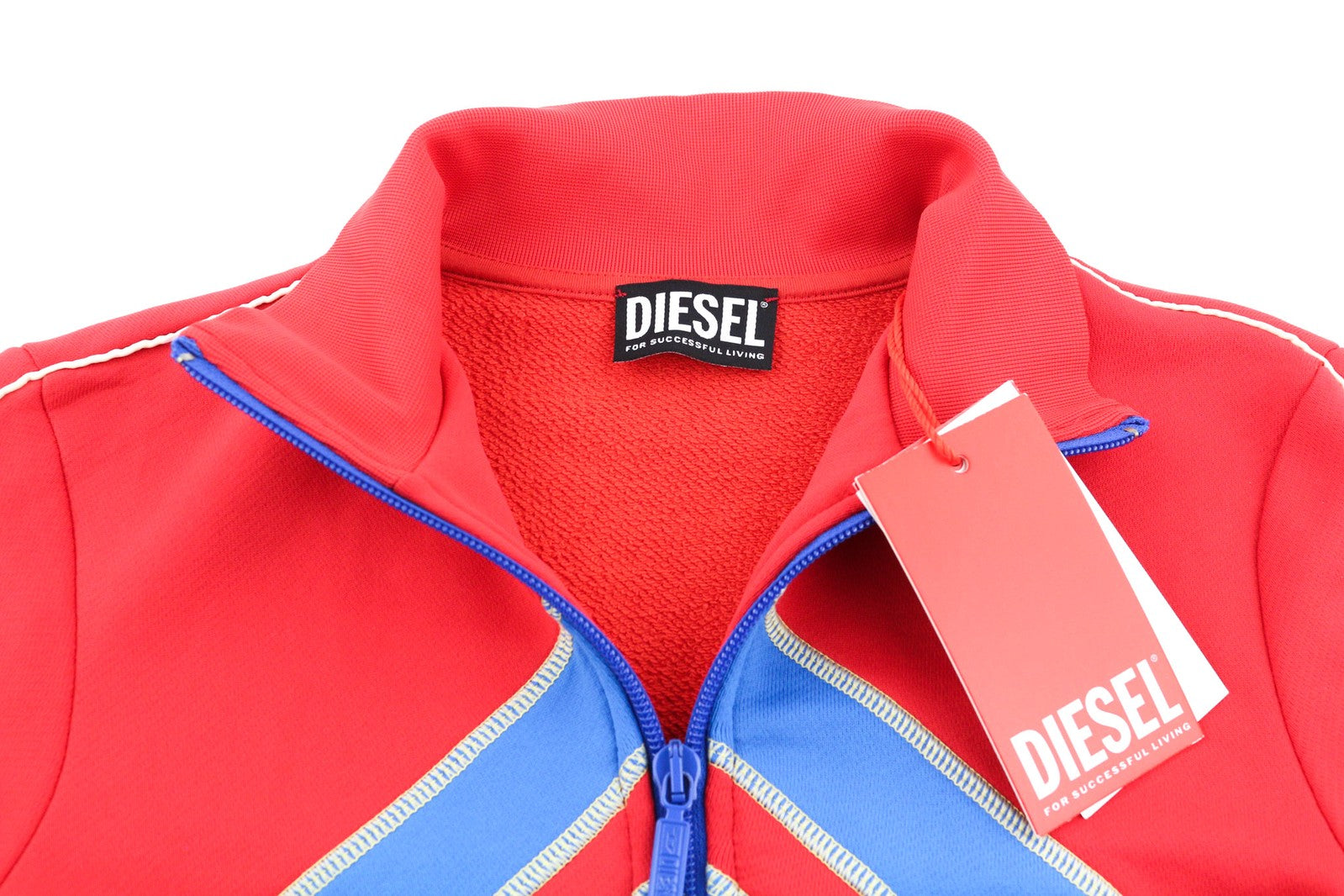 DIESEL F-Macs moteriškas džemperis S su užtrauktuku, aukšta apykakle ir raštuotais džemperiais, rekomenduojama kaina – 195 € 