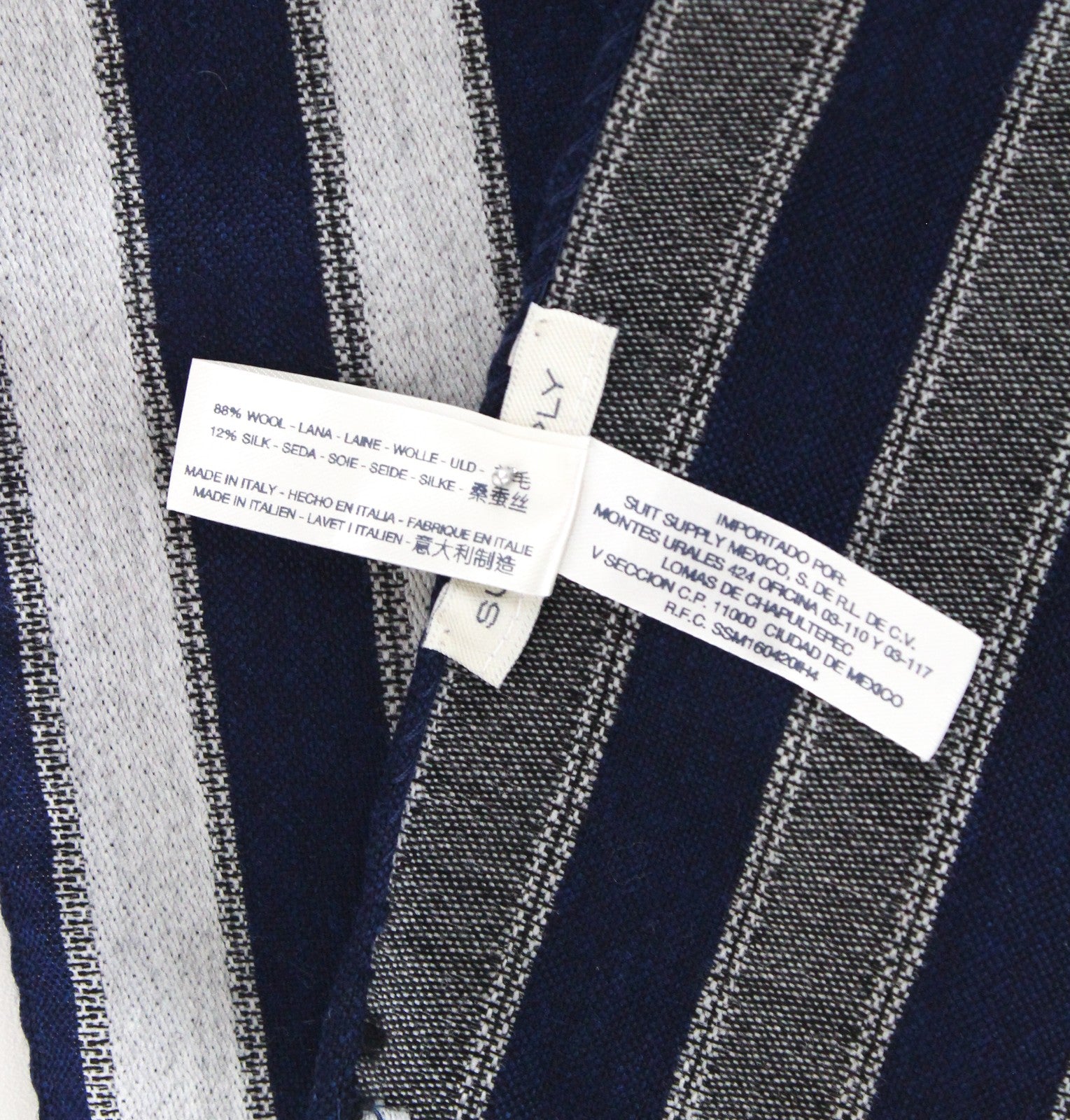 SUITSUPPLY vyriška mėlynai pilka vilnonė šilko dryžuota kišeninė nosinaitė, 33 x 33 cm 