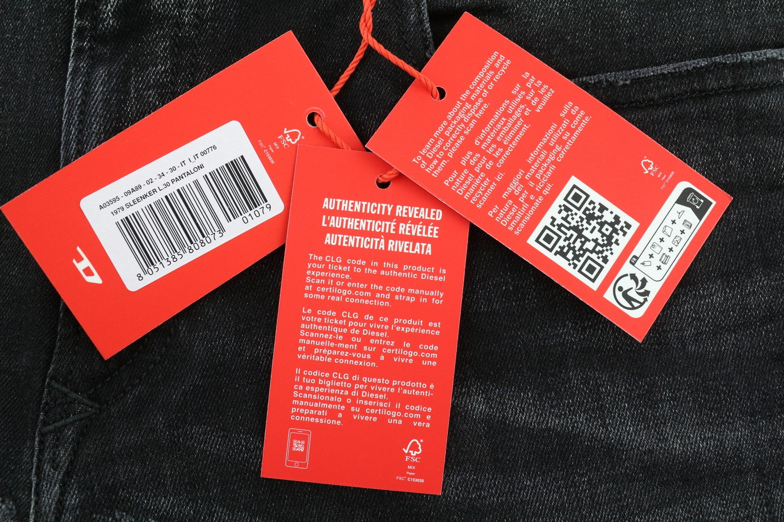 DIESEL 1979 Sleenker 09A89 vyriški džinsai W34/L30 aptempti, žemo juosmens, su gobtuvu, rekomenduojama kaina – 275 € 