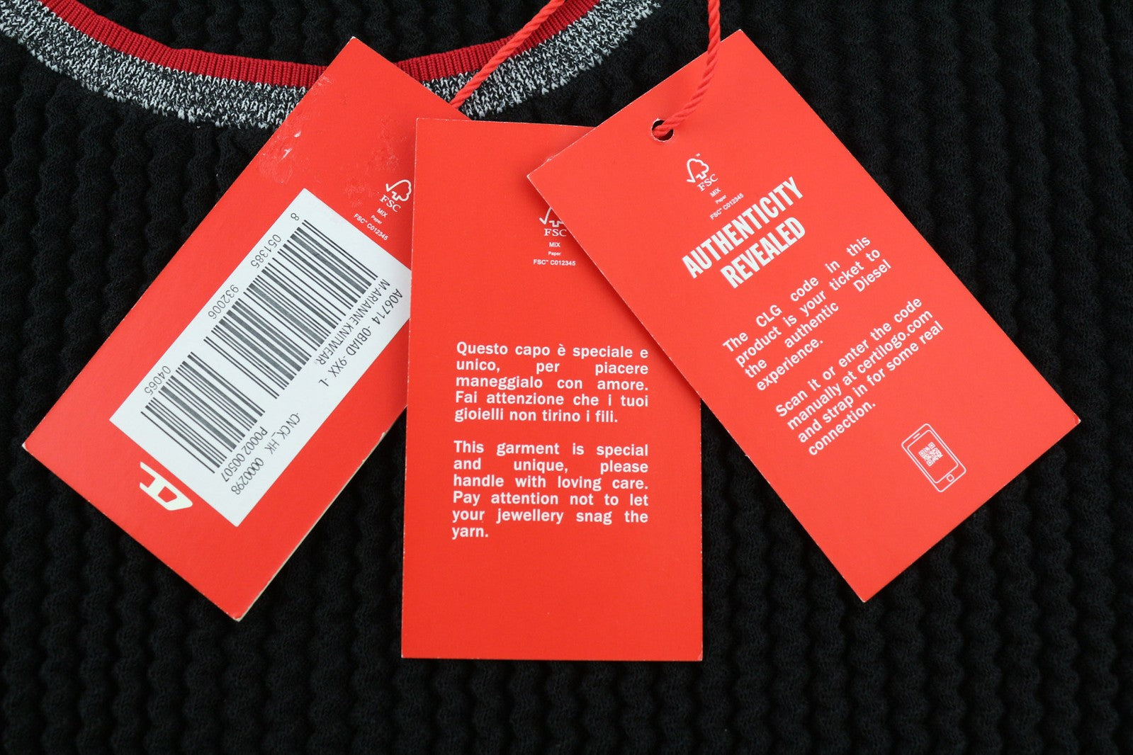 DIESEL M-Arianne moteriškas megztinis L dydžio apvalios kaklo iškirpte, megztas tamprus, juodas, rekomenduojama kaina 175 € 