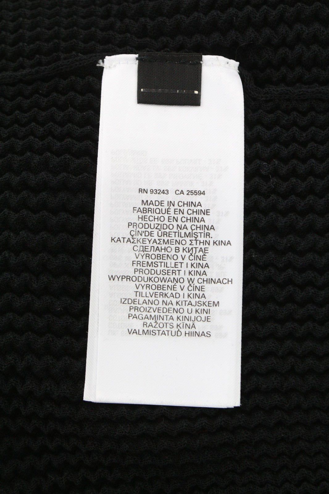 DIESEL M-Arianne moteriškas megztinis L dydžio apvalios kaklo iškirpte, megztas tamprus, juodas, rekomenduojama kaina 175 € 