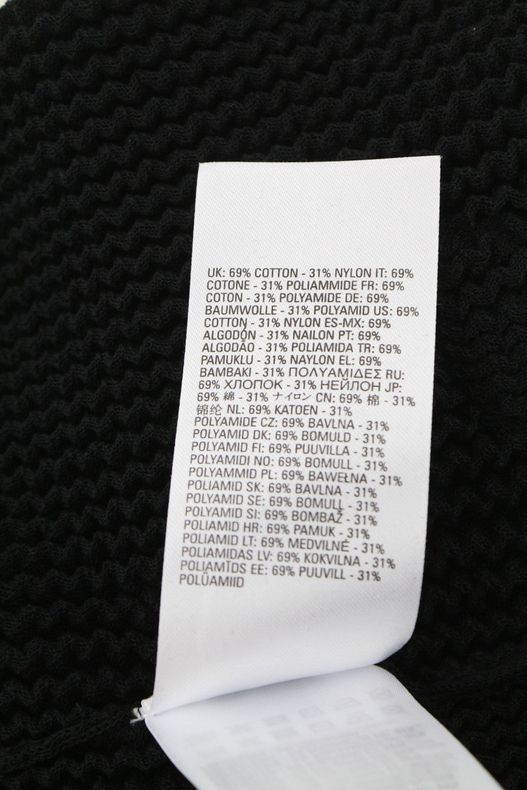 DIESEL M-Arianne moteriškas megztinis L dydžio apvalios kaklo iškirpte, megztas tamprus, juodas, rekomenduojama kaina 175 € 