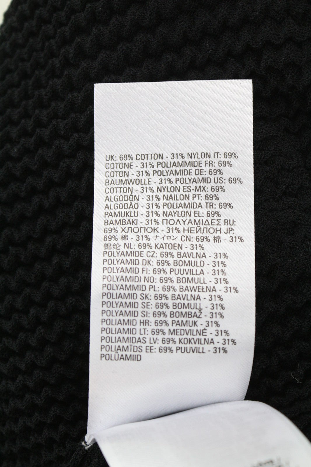 DIESEL M-Arianne moteriškas megztinis su apvalia kaklo iškirpte, megztas tamprus, juodas, rekomenduojama kaina 175 € 