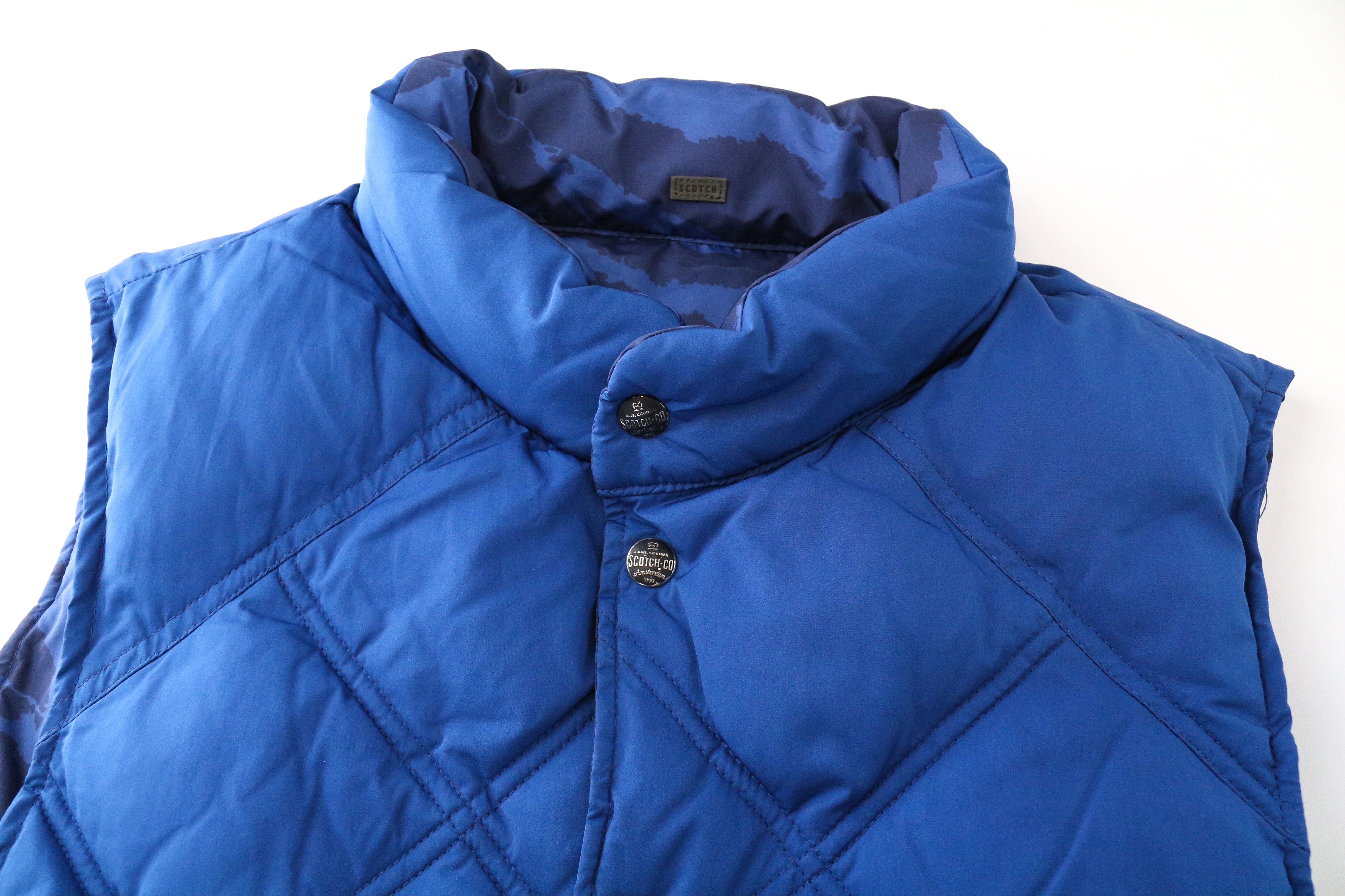 SCOTCH & SODA Men's M Camouflage Reversible Puffer Vest Snap Short Fit