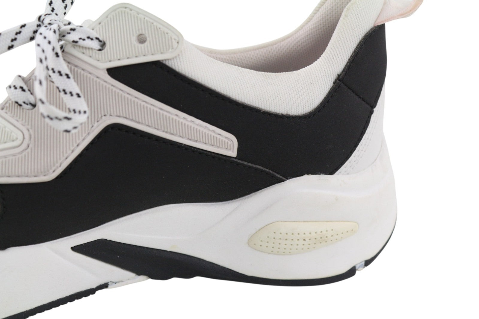 TIMBERLAND A2FK9-A4519 moteriški sportbačiai, 38/38.5, balti, juodi, su raišteliais, laisvalaikio stiliaus, tekstiliniai. 