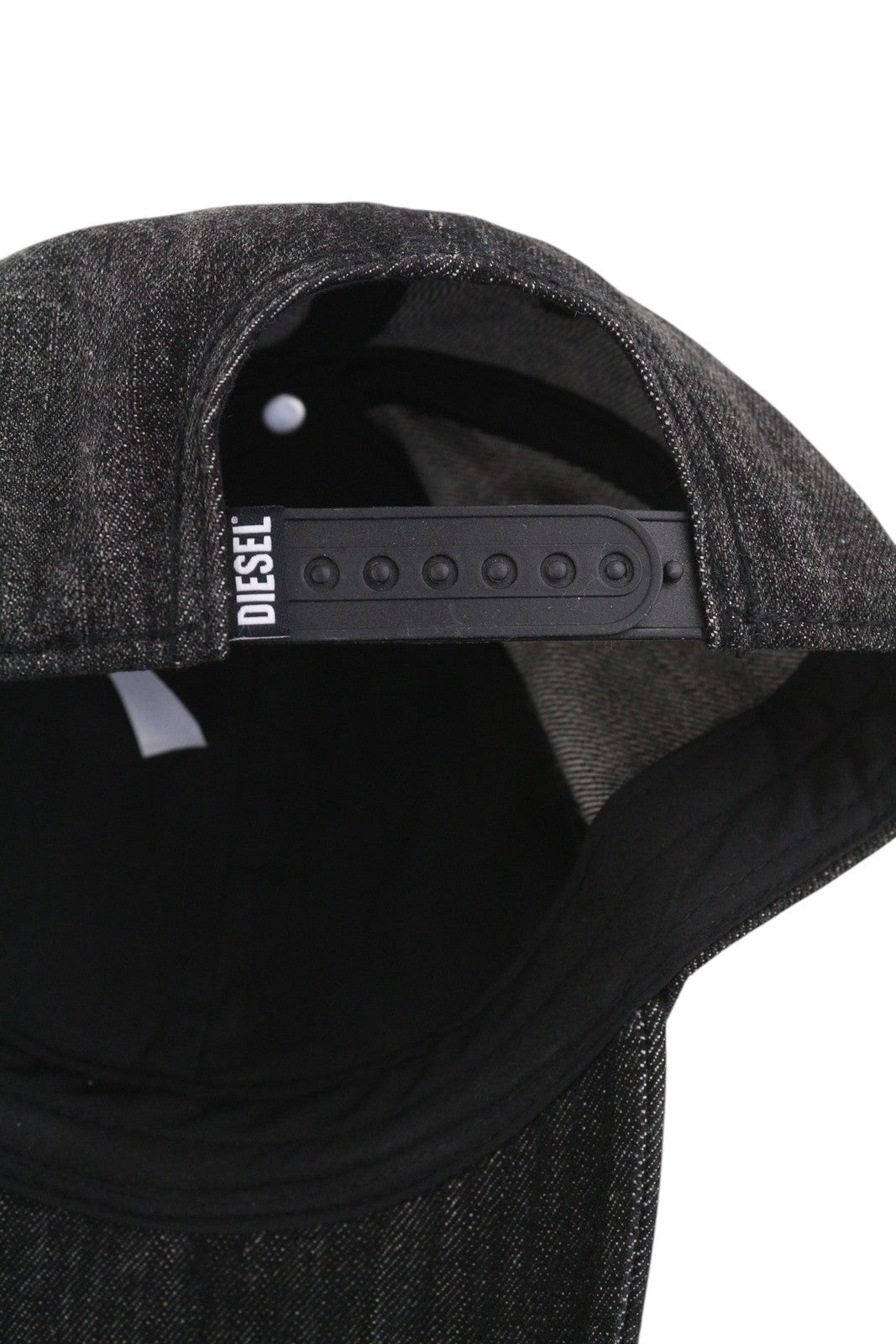 DIESEL C-Ivar vyriška beisbolo kepurė 1, džinsinė, juoda, siuvinėtas logotipas, medvilnė, rekomenduojama kaina – 70 € 