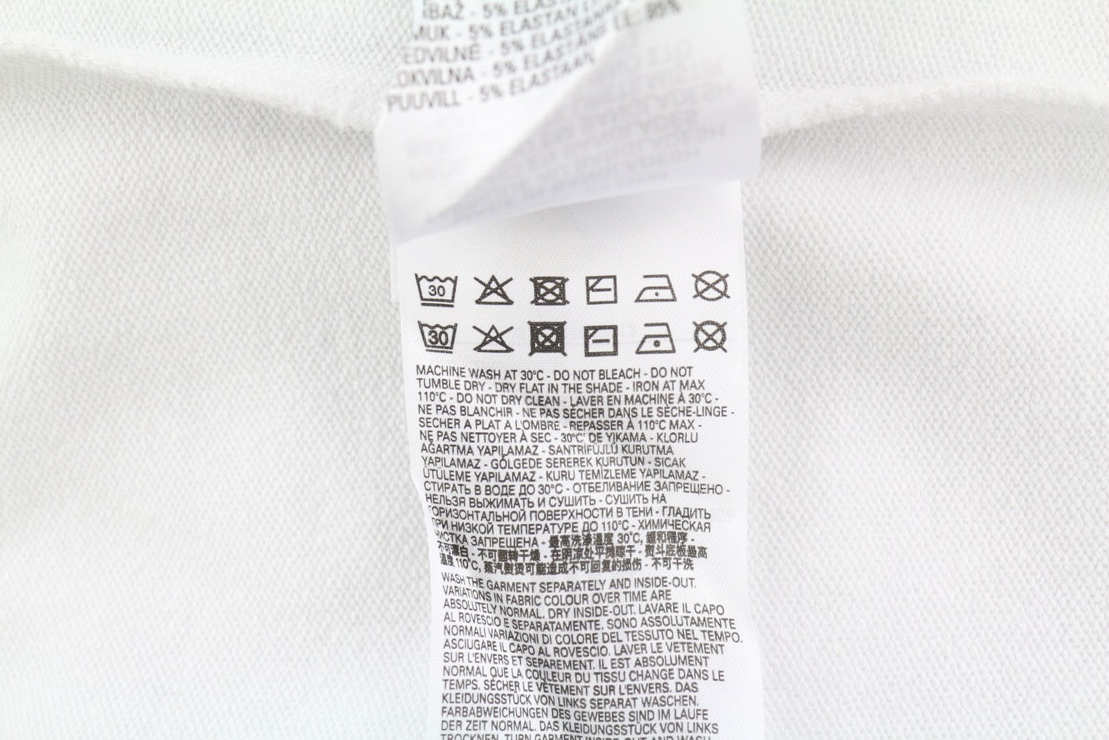 DIESEL S-Ginn-K26 vyriškas džemperis, XL dydžio, baltas, apvalios apykaklės, be pamušalo, rekomenduojama kaina – 110 € 