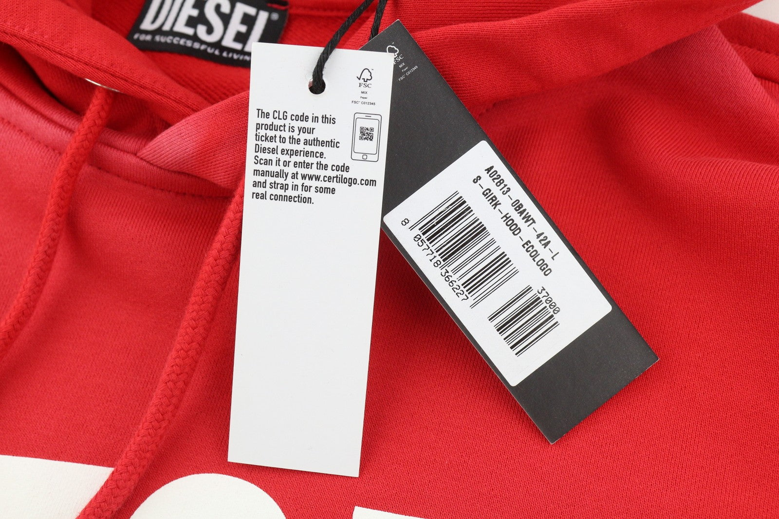 DIESEL S-Girk-Hood-Ecologo vyriškas džemperis su gobtuvu, L dydžio, raudonas, skalbtas, kengūros spalvos, rekomenduojama kaina – 150 € 