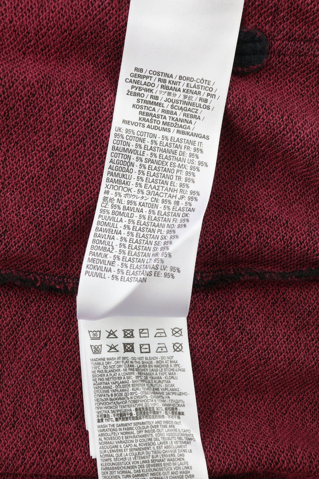 DIESEL S-Ginn-Hood-E1 vyriškas džemperis su gobtuvu M, skalbto bordo spalvos, su gobtuvu, rekomenduojama kaina – 195 € 