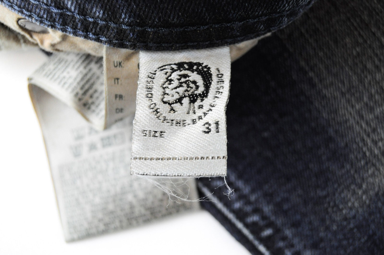 DIESEL Krayver R48XU vyriški džinsai W31/L32 Slim Carrot Fit mėlyni tamprūs džinsai 