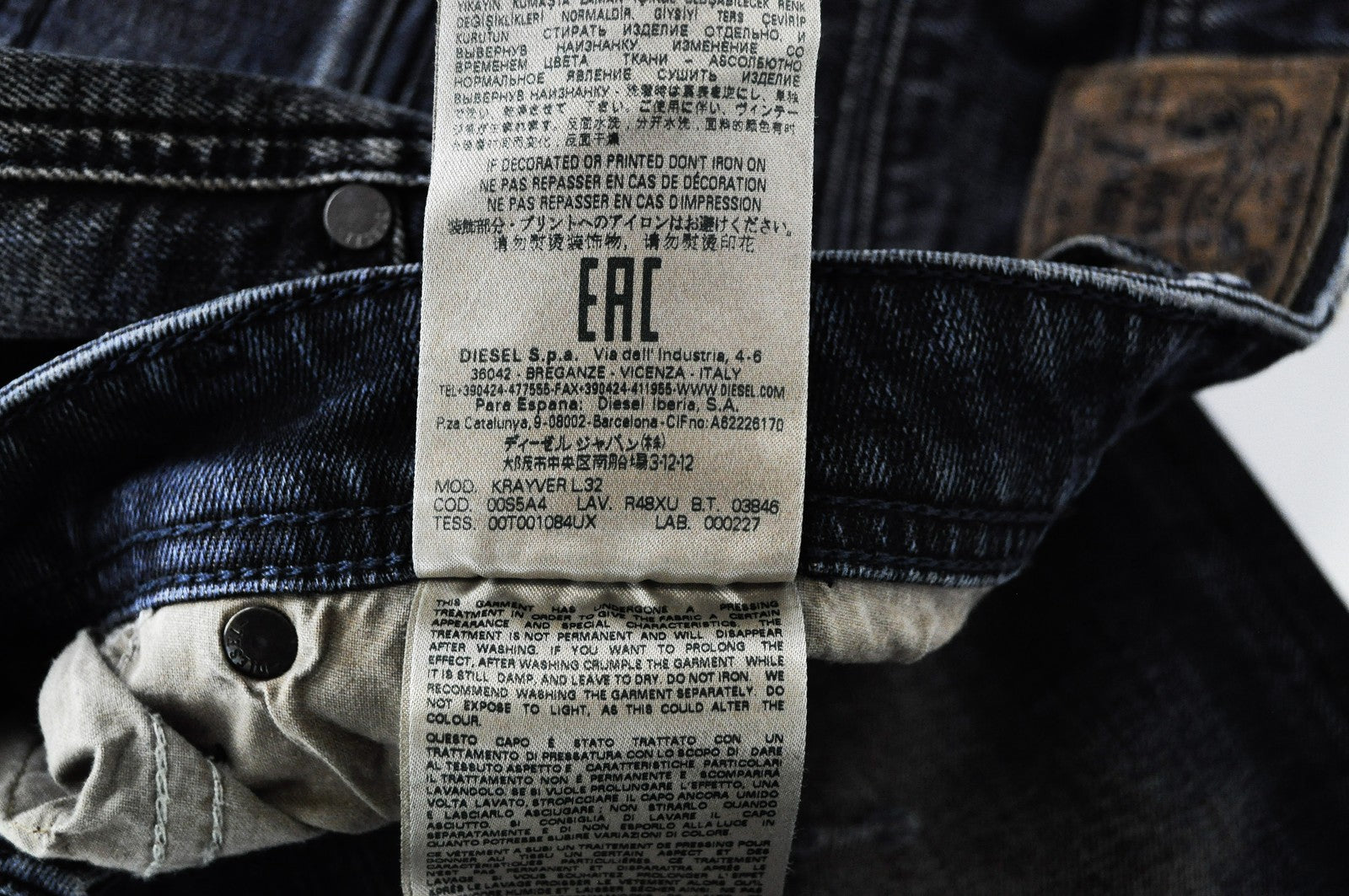 DIESEL Krayver R48XU vyriški džinsai W31/L32 Slim Carrot Fit mėlyni tamprūs džinsai 