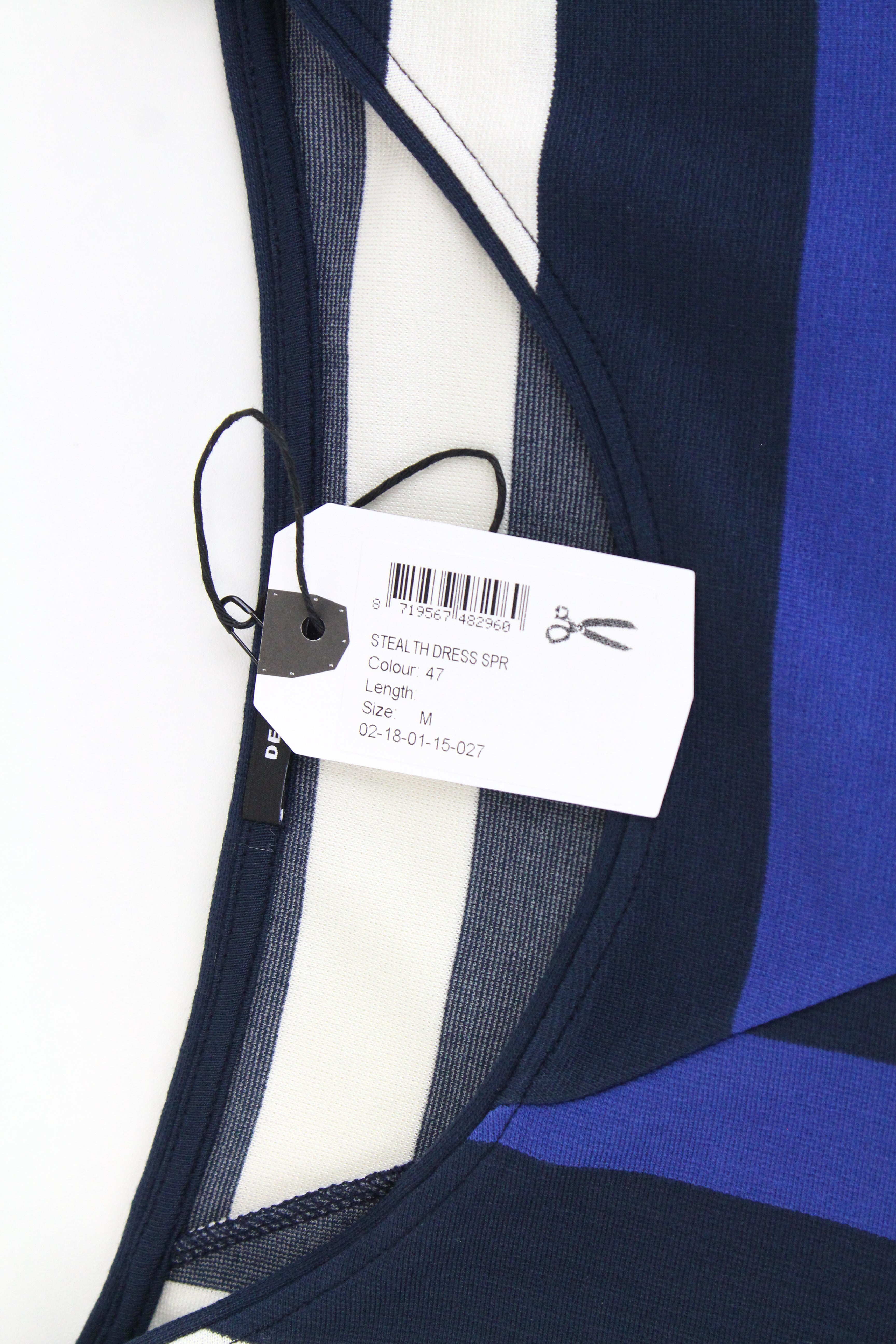 DENHAM Steal moteriška mėlyna raštuota megztinė suknelė virš kelių 