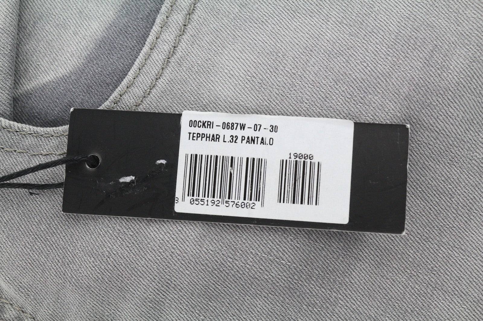 DIESEL Tepphar 0687W vyriški džinsai W30/L32 Slim morkų pilkos spalvos, tamprios, plėšytos medvilnės