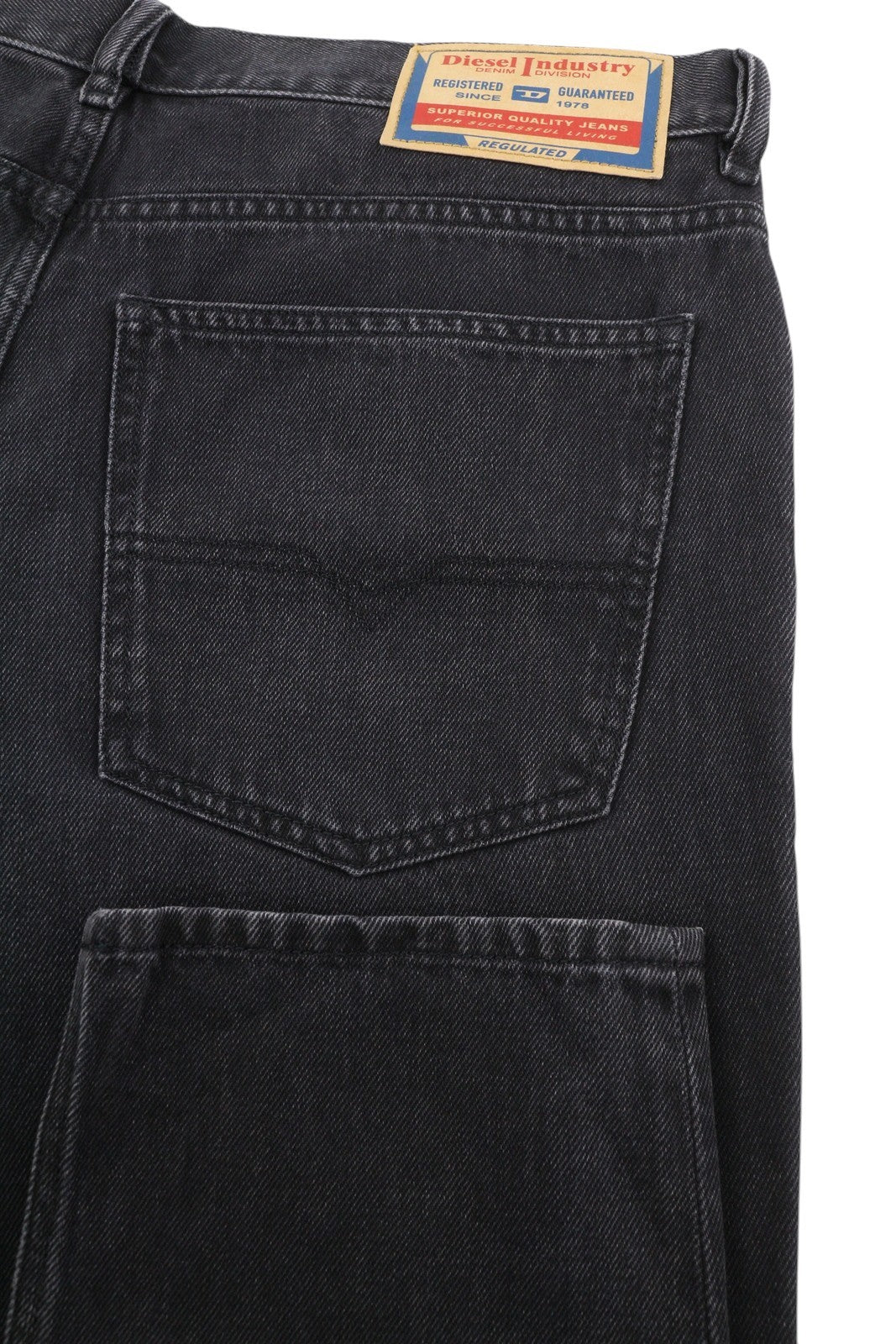 DIESEL 1995 D-SARK 09B88 vyriški džinsai W38/L32 Slim tiesūs juodi RRP 185 € 