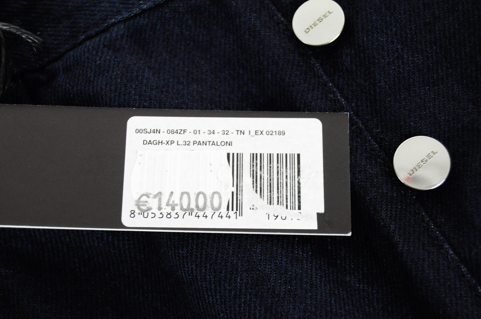 DIESEL Dagh-XP 084ZF vyriški džinsai W34/L32 įprasto kirpimo tiesūs, tamsiai mėlyni, medvilniniai 