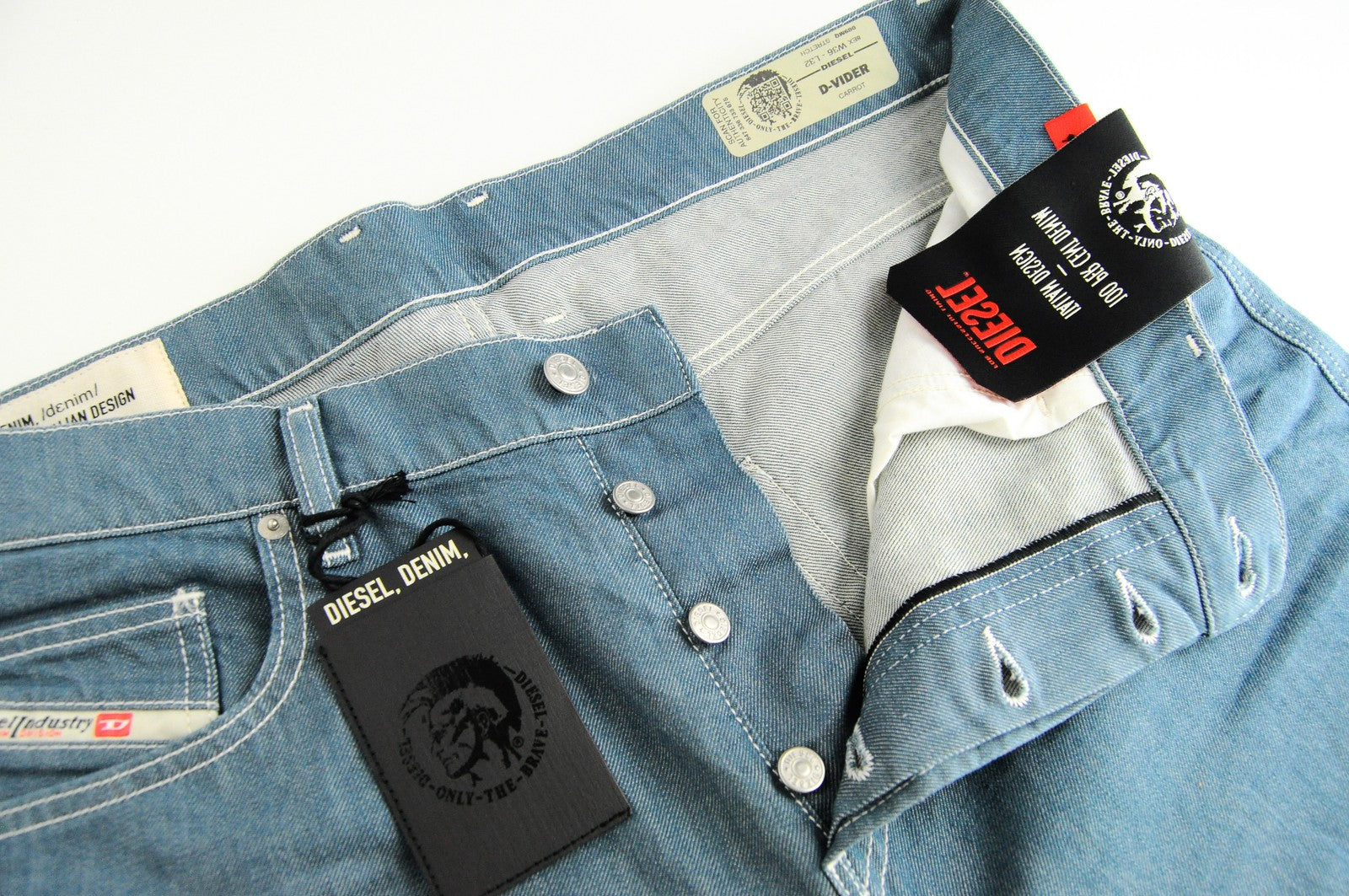 DIESEL D-Vider 069MQ vyriški džinsai W36/L32 morkų kirpimo, mėlyni, medvilniniai, su 5 kišenėmis. 