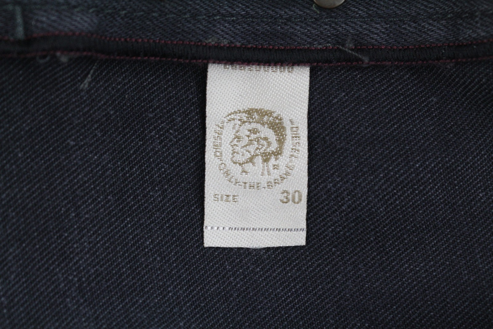 DIESEL Jifer 0859X vyriški džinsai W30/L34 Slim Tapered su sagomis ir juodi, tamprūs 