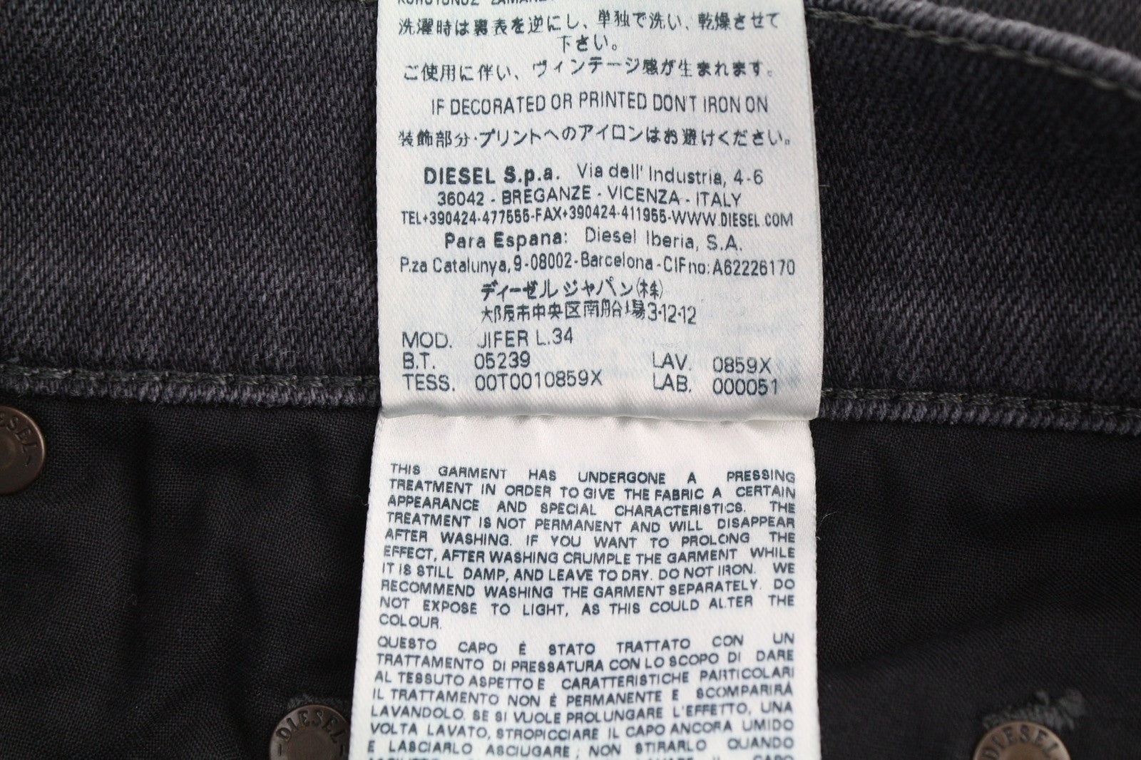 DIESEL Jifer 0859X vyriški džinsai W30/L34 Slim Tapered su sagomis ir juodi, tamprūs 