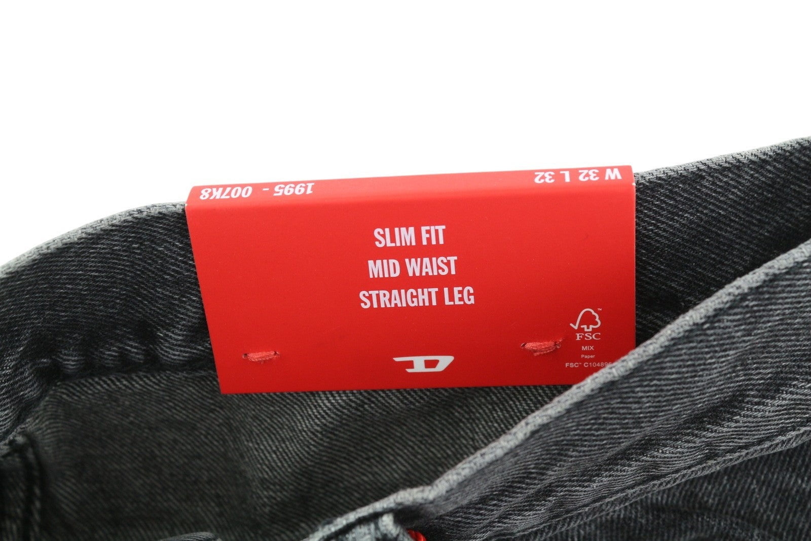 DIESEL 1995 D-SARK 007K8 vyriški džinsai W32/L32 Slim Straight, pilki, RMK 195 € 