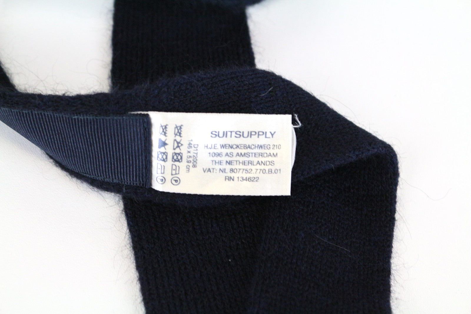 SUITSUPPLY vyriškas kaklaraištis, 146 x 5,9 cm, megztas iš alpakų vilnos mišinio, kvadratiniais galais, tamsiai mėlynas 