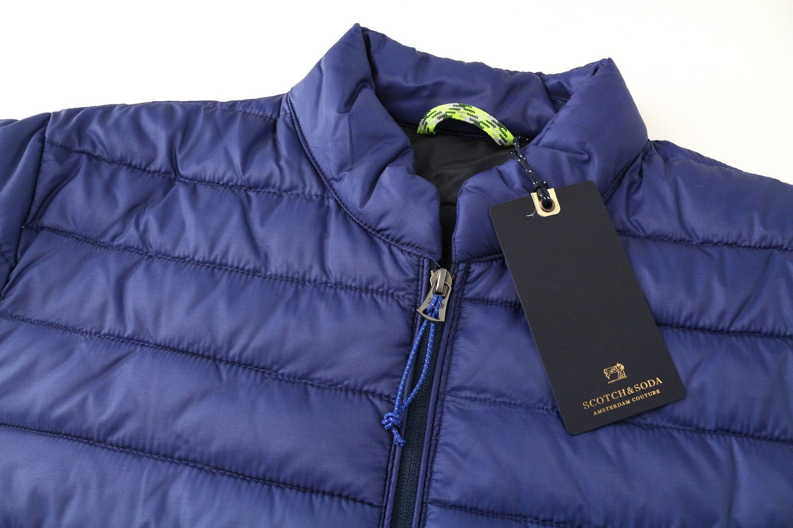 SCOTCH &amp; SODA vyriška striukė MEDIUM dygsniuota, mėlyna, paminkštinta, trumpa, laisvalaikio stiliaus, su pamušalu 