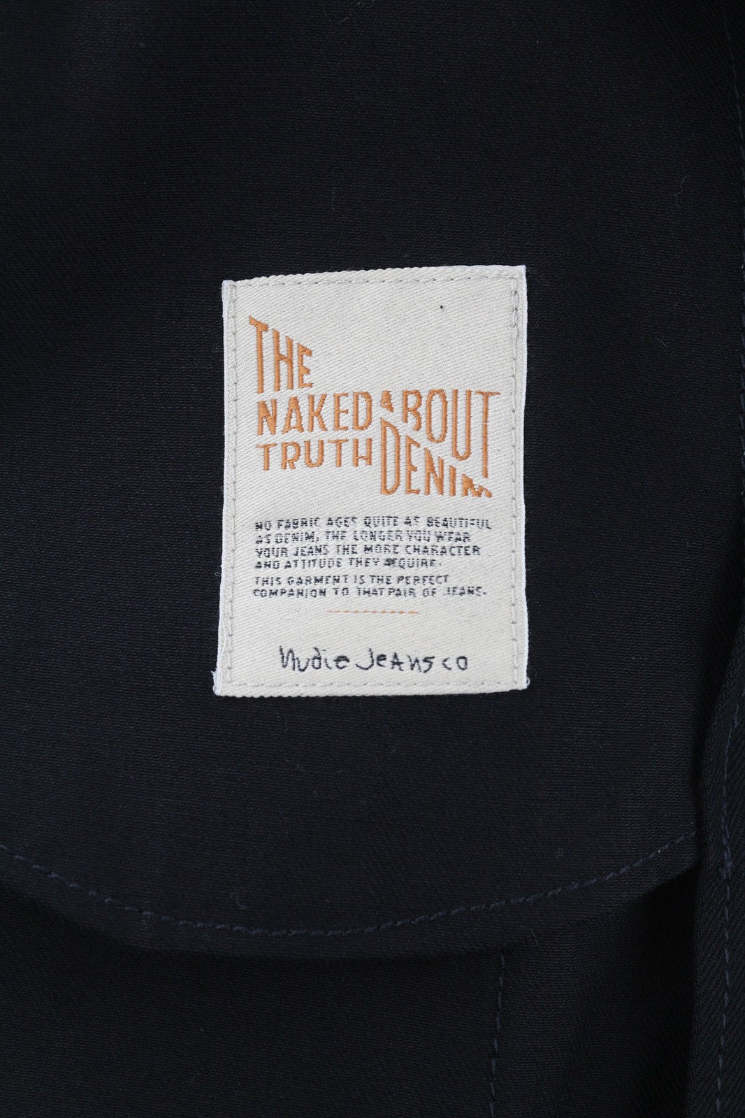 NUDIE Jonathan vyriška striukė M su darbinės kaklo iškirpte, sagomis, užlopytomis kišenėmis, džinsinė, juoda 