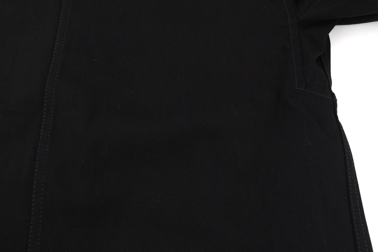 NUDIE Jonathan vyriška striukė M su darbinės kaklo iškirpte, sagomis, užlopytomis kišenėmis, džinsinė, juoda 