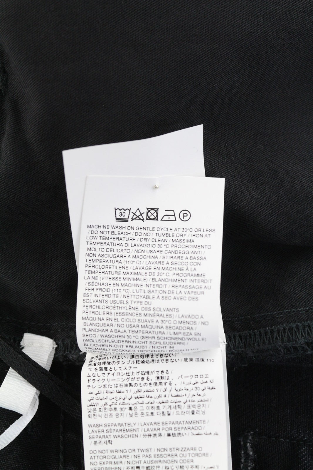 OFF-WHITE vyriški džinsai, 32 cm pločio, vintažiniai, juodi, grynos medvilnės, 5 kišenės, rekomenduojama mažmeninė kaina – 650 € 