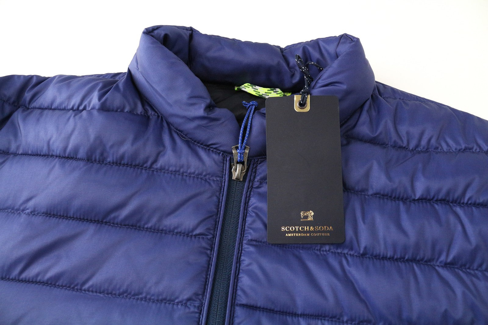 SCOTCH &amp; SODA vyriška striukė MEDIUM, dygsniuota, paminkštinta, mėlyna, trumpa, laisvalaikio stiliaus, su pamušalu 