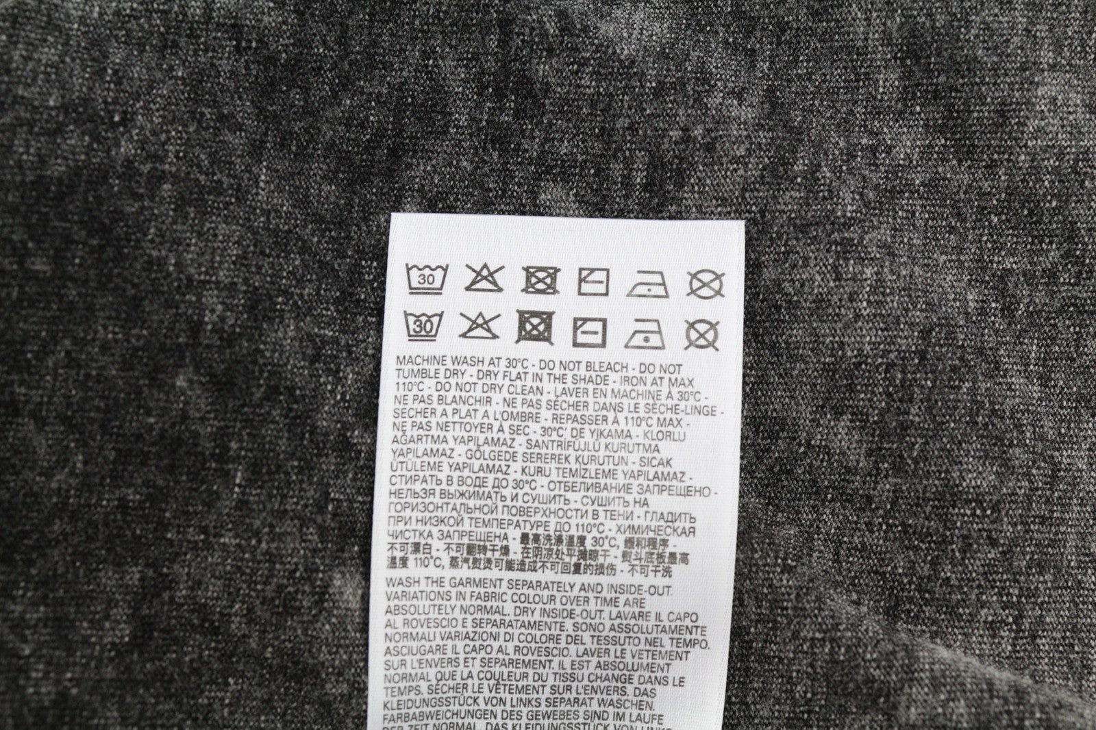 DIESEL T-Just-E30 vyriški marškinėliai su trumpomis rankovėmis, L dydžio, apvalia apykakle, tamsiai mėlyni, laisvalaikio stiliaus. 