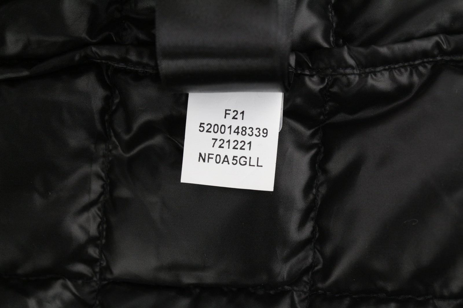 THE NORTH FACE ThermoBall Eco vyriška striukė M, juoda, dygsniuota, izoliuota, su logotipu ir pamušalu. 