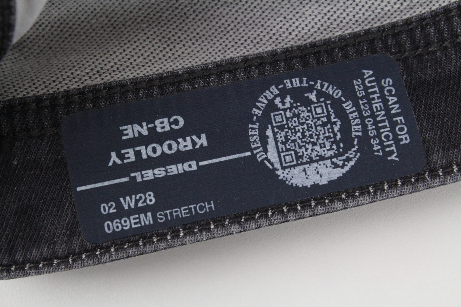 DIESEL Krooley CB-NE 069EM vyriški pilki plėšyti sportiniai džinsai joggingam shorts W28 Slim Stretch 