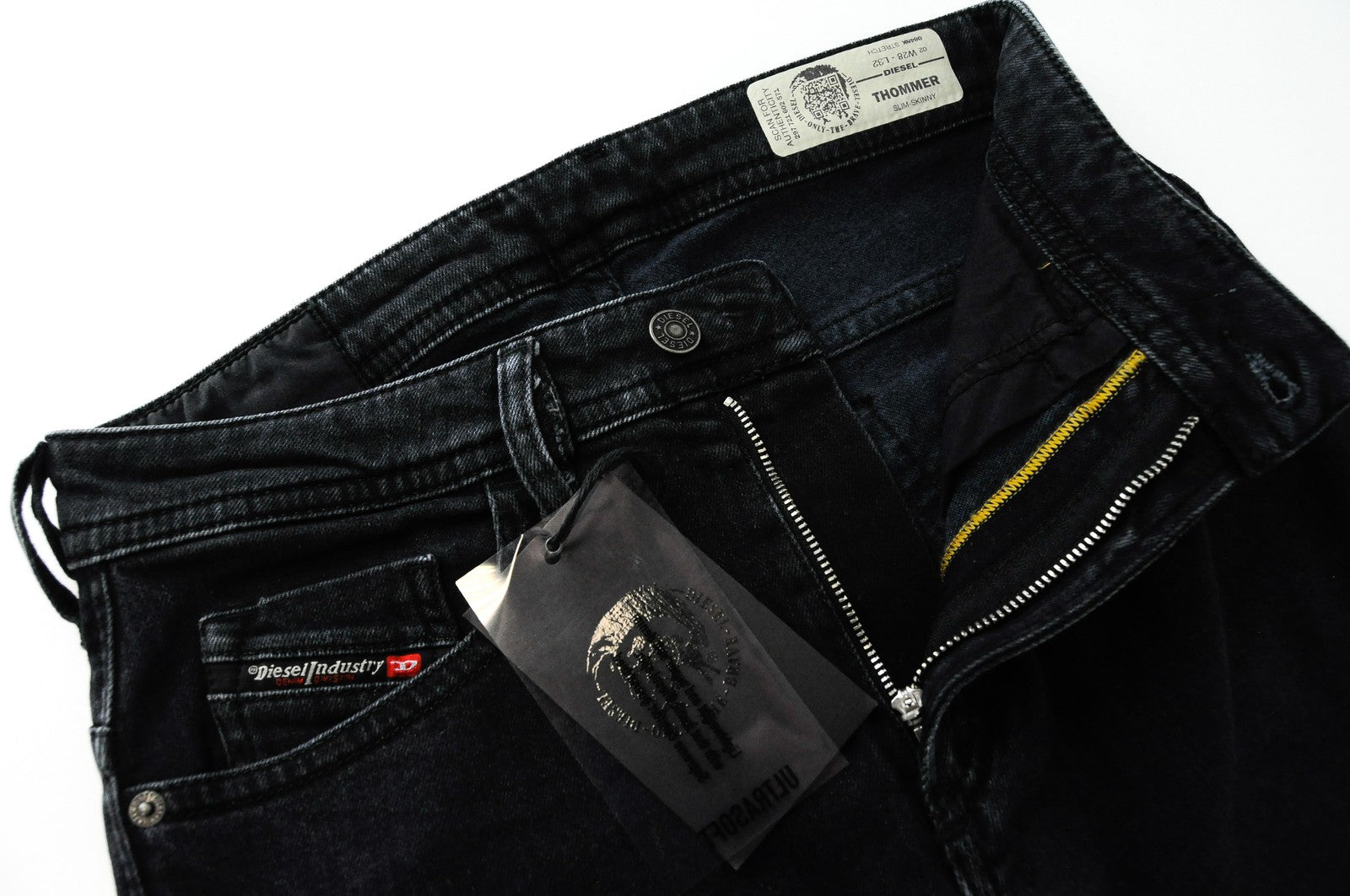 DIESEL Thommer 084NK vyriški džinsai W28/L32 Slim Skinny Navy elastingi džinsai 