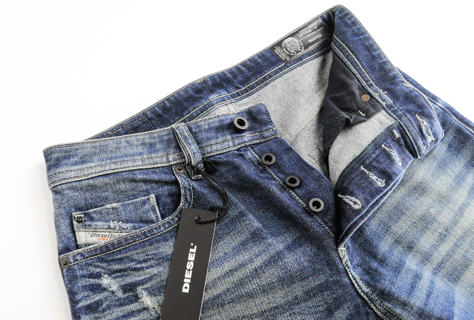 DIESEL Buster R9K03 vyriški mėlyni džinsai W28/L32 Slim Tapered Stained Distressed 