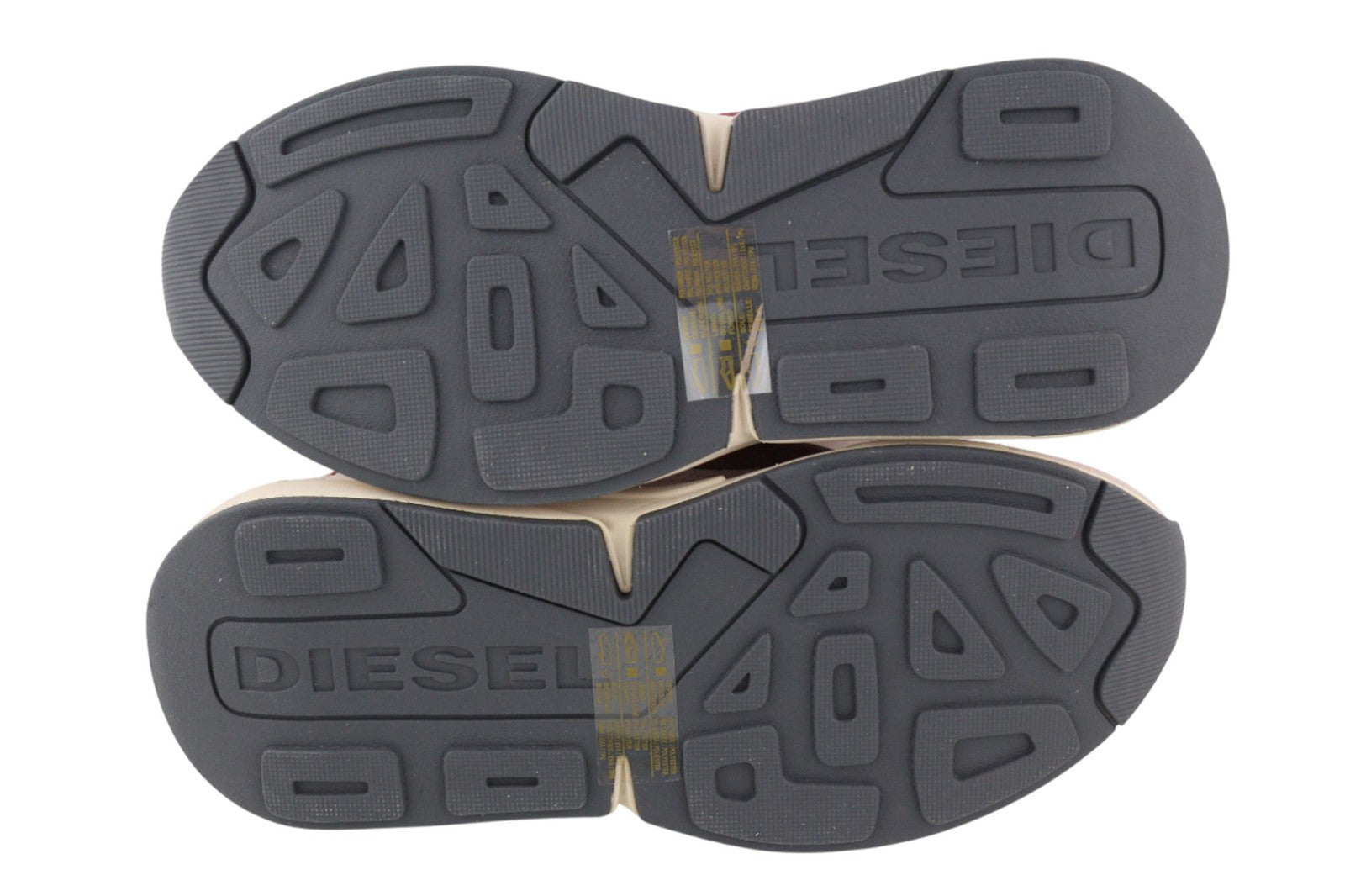 DIESEL S-Serendipity LC moteriški sportbačiai, EU35, UK3, suvarstomi, žemakulniai, violetiniai, rekomenduojama kaina – 150 € 