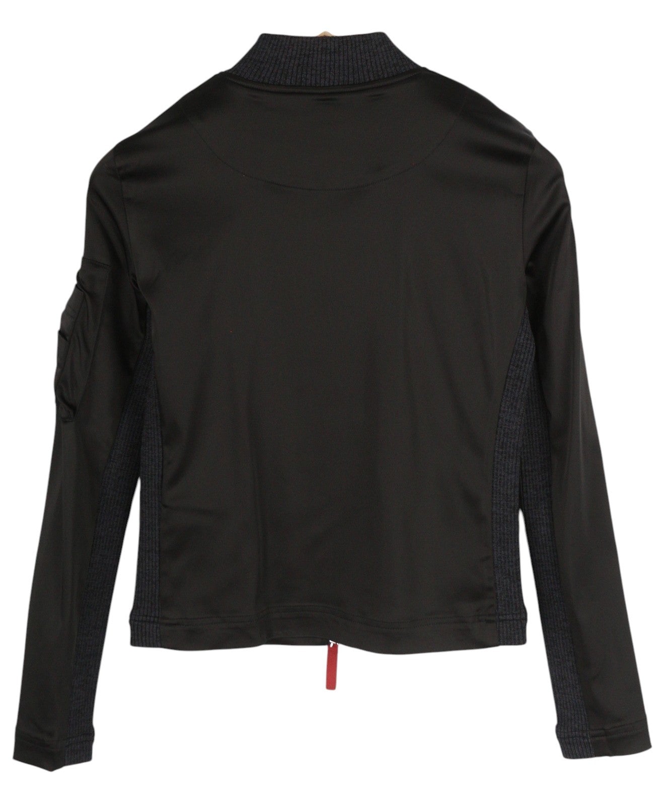 DIESEL T-Opuntia moteriška striukė M, juoda, su užtrauktuku ir užlopytomis kišenėmis, rekomenduojama kaina – 250 € 