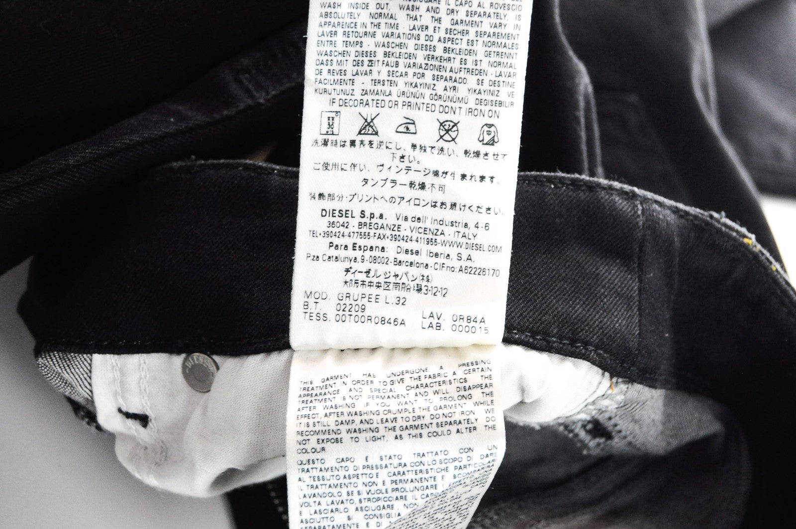 DIESEL Groupee 0R84A moteriški juodi džinsai W23/L32 žemo juosmens, itin ploni, aptempti