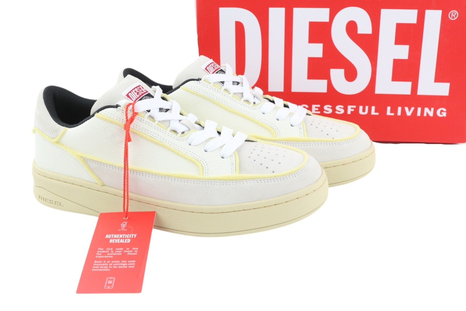 DIESEL S-Sinna žemakulniai vyriški sportbačiai, EU44, balti, odiniai, žemakulniai, suvarstomi, rekomenduojama kaina – 160 € 