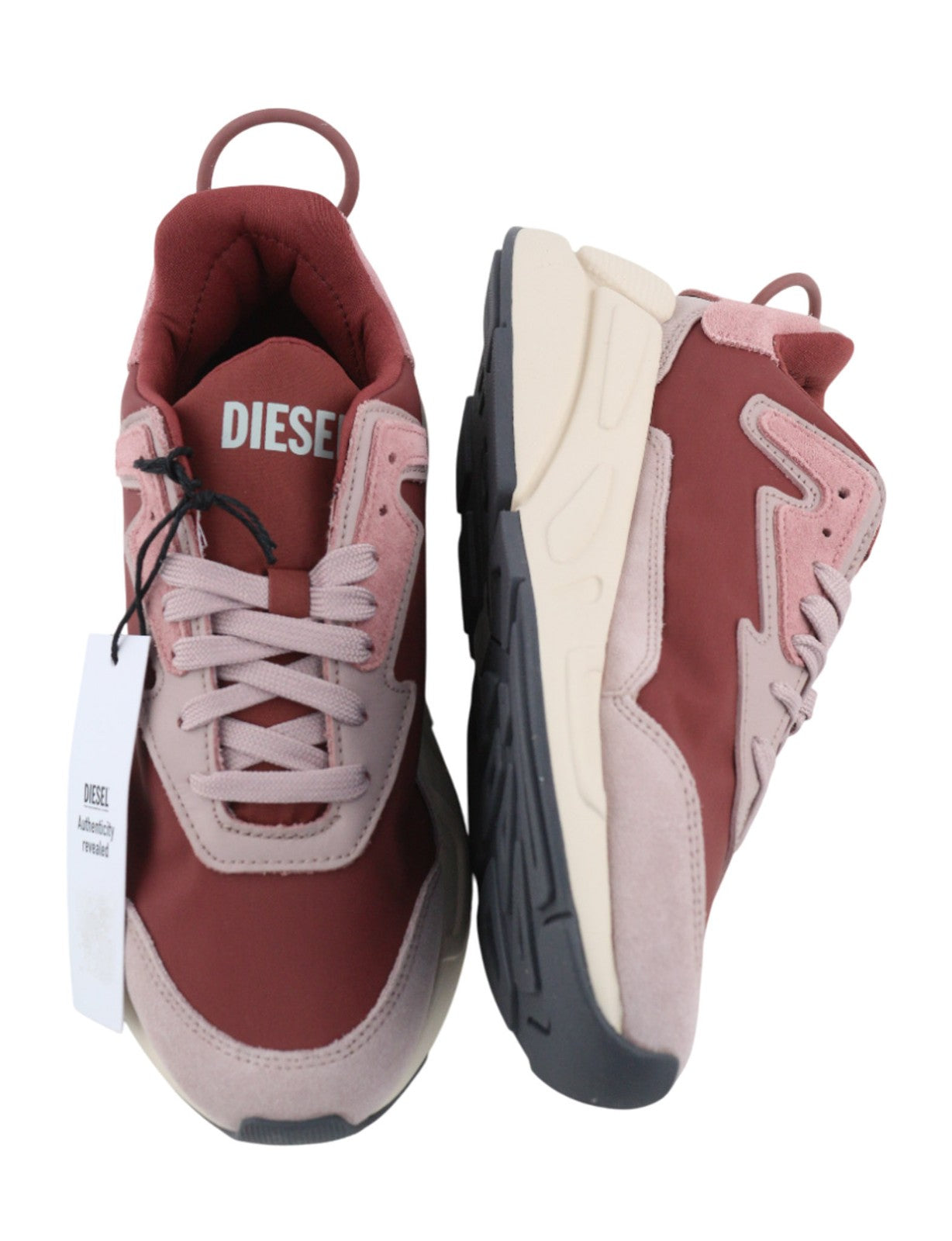 DIESEL S-Serendipity LC moteriški sportbačiai, EU36.5, UK4.5, suvarstomi žemakulniai, violetiniai, rekomenduojama kaina – 150 € 