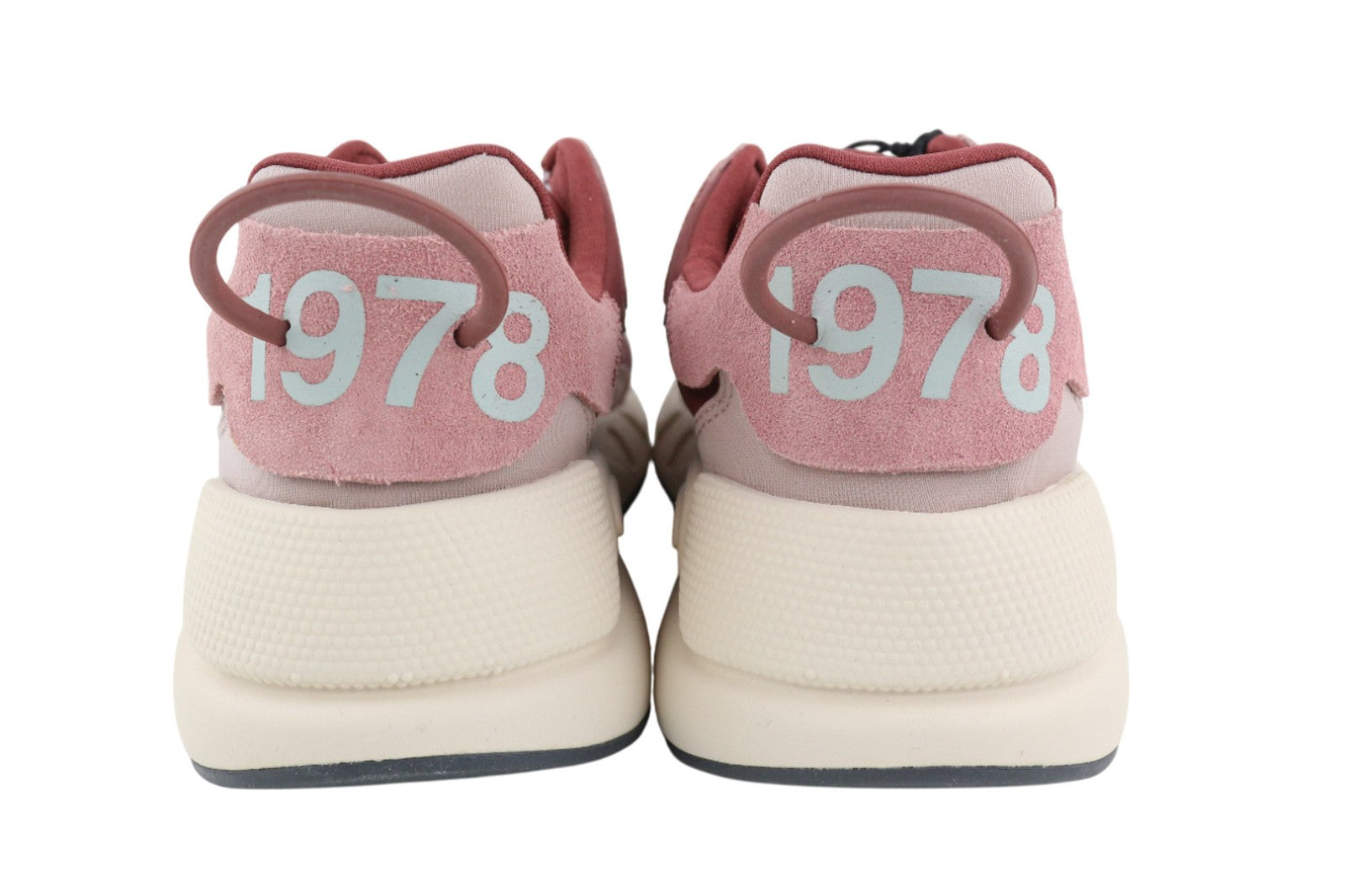 DIESEL S-Serendipity LC moteriški sportbačiai, EU36.5, UK4.5, suvarstomi žemakulniai, violetiniai, rekomenduojama kaina – 150 € 