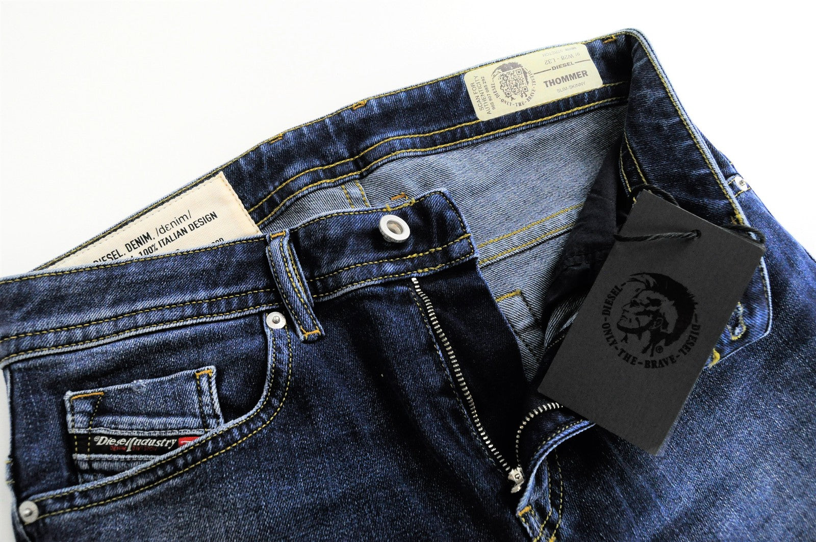 DIESEL Thommer 0870F vyriški džinsai W28/L32 Slim Fit Skinny mėlyni medvilniniai skalbti džinsai 