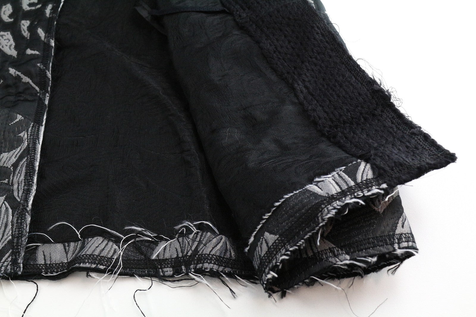 DESIGUAL moteriškas paltas, 38 m. pilkas, raštuotas, ilgomis rankovėmis, apykakle, vienaeilis 