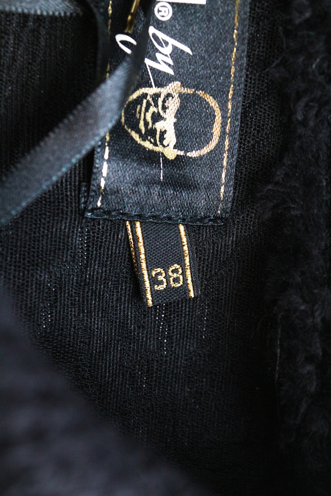 DESIGUAL moteriškas paltas, 38 m. pilkas, raštuotas, ilgomis rankovėmis, apykakle, vienaeilis 